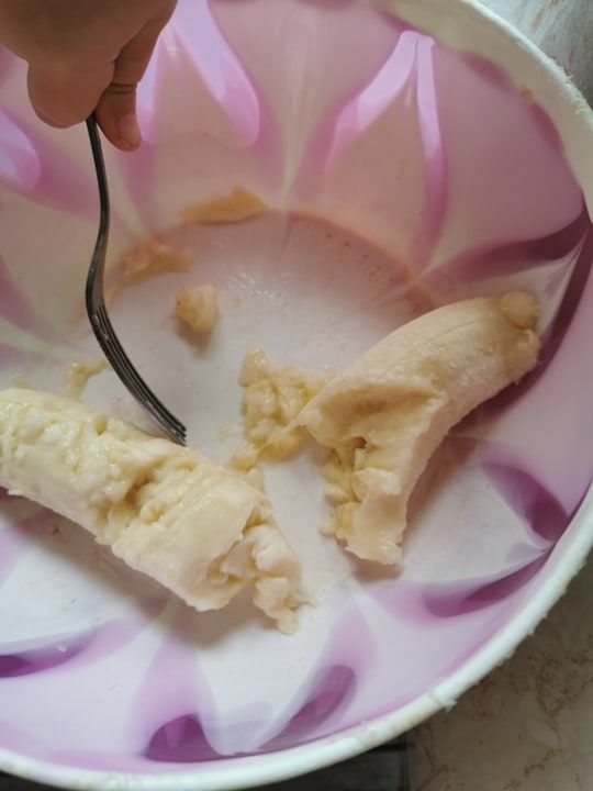 Lody jogurtowo-bananowe z masłem orzechowym