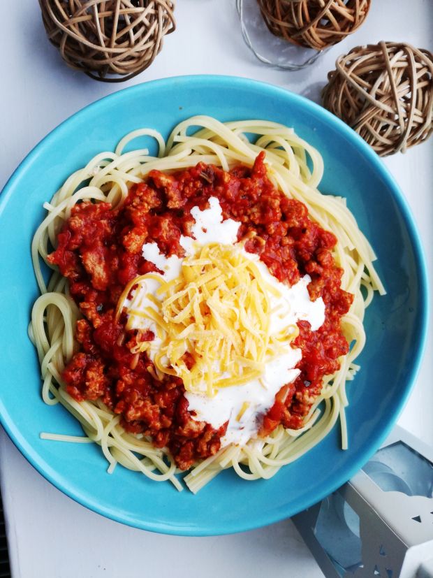 Makaron Spaghetti z indykiem