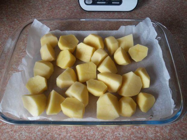 Maślane ziemniaki z cebulą pieczone 