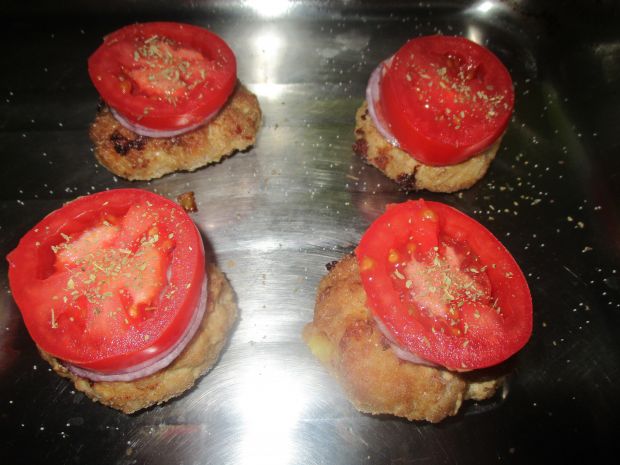 Mielone zapiekane z pomidorem i mozzarellą