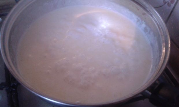 Mleczne risotto z truskawkami