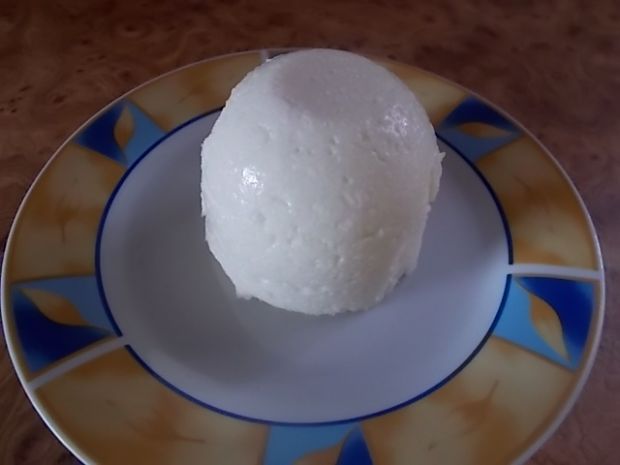 Mleczno kokosowy deser z owocami