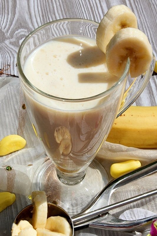 Mleczny shake bananowo-waniliowy 