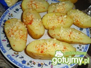 Młode ziemniaki z grilla z mozzarellą