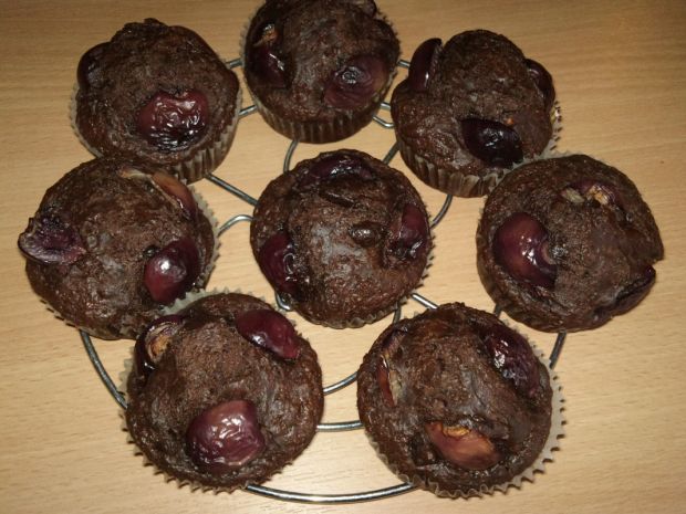 Muffinki czekoladowe z czereśniami