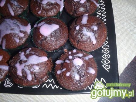 Muffinki kakaowe z białą czekoladą