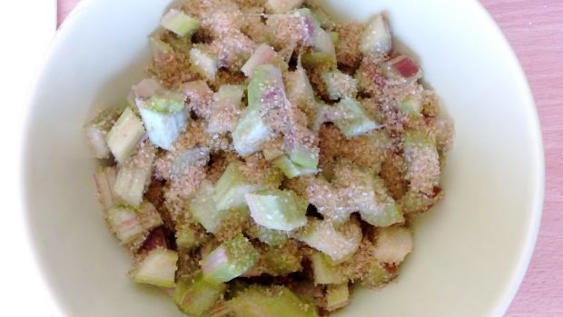 Muffinki kokosowo-rabarbarowe na kefirze 