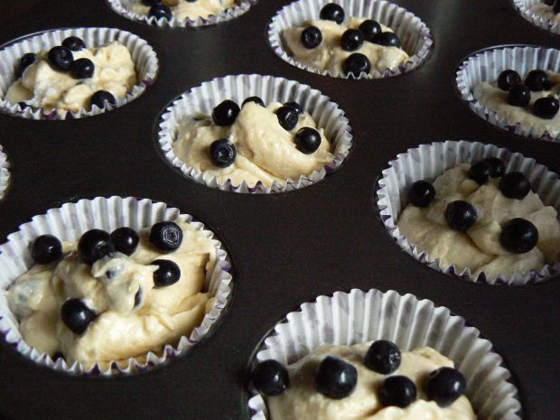 Muffinki migdałowe z borówkami