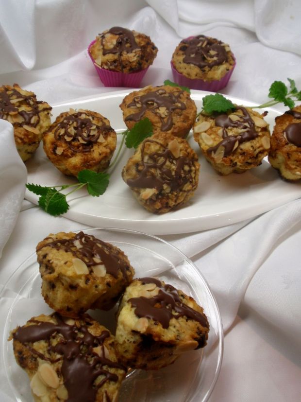 Muffinki z płatkami jaglanymi