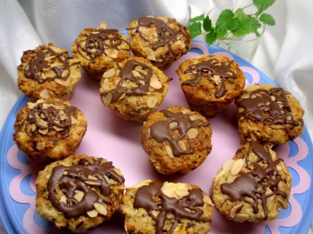 Muffinki z płatkami jaglanymi