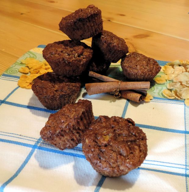 Muffinki z płatkami kukurydzianymi i czekoladą