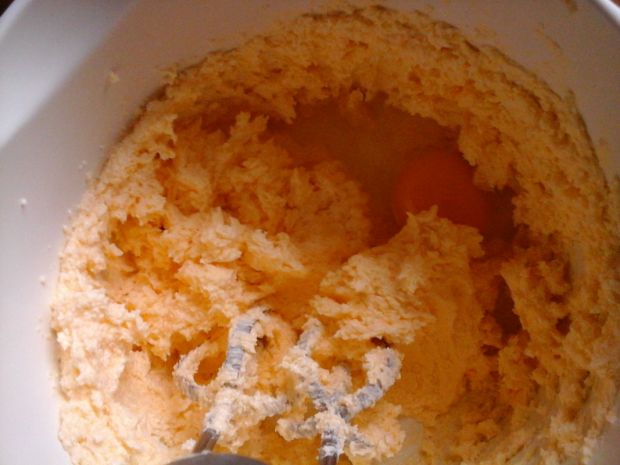 Muffinki z pomarańczową nutą