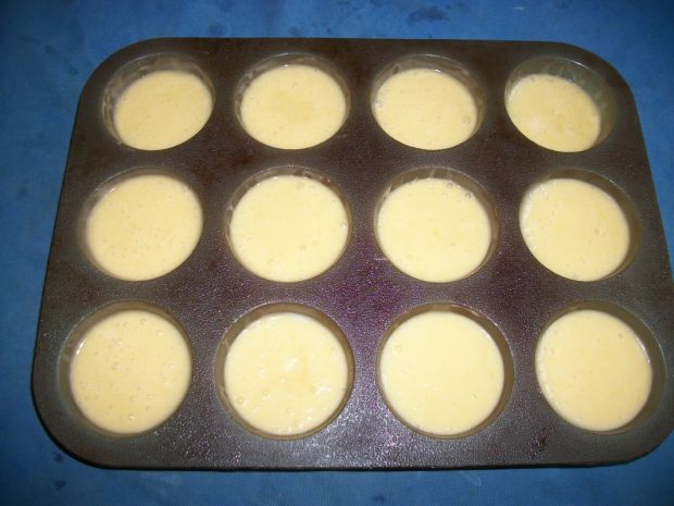 Muffiny cytrynowe z polewą czekoladową wg Zub3r'a
