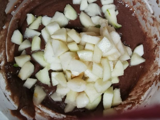 Muffiny czekoladowe z gruszkami i cynamonem