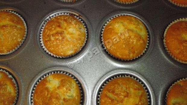 Muffiny z ananasem