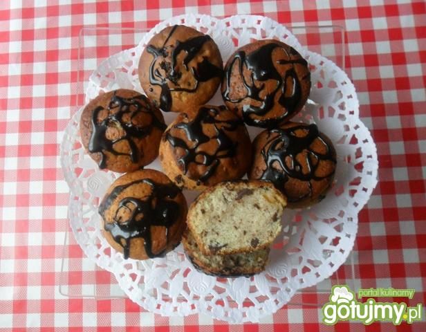 Muffiny z czekoladą i skórką kandyzowaną