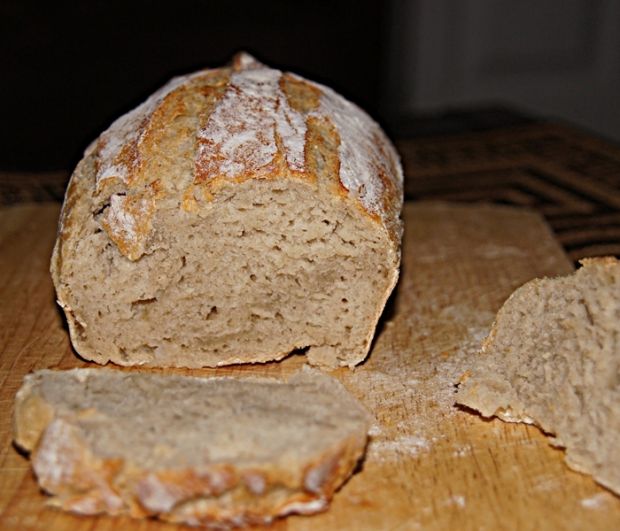 Najprostszy chleb pszenny na zakwasie