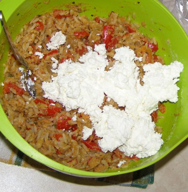 Naleśniki krokiety z ryżem paprykowym z piekarnika