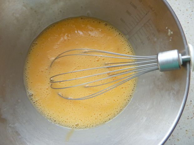 Omlet z kaszą gryczaną, pieczarkami i marchewką