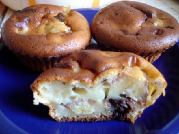 Owocowe muffinki z czekoladą