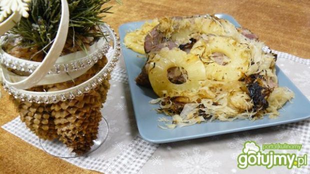 Pieczona karkówka ananasowo-kapuściana