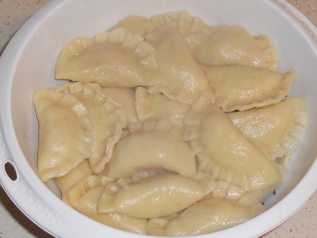 Pierogi z ziemniakami i bryndzą 