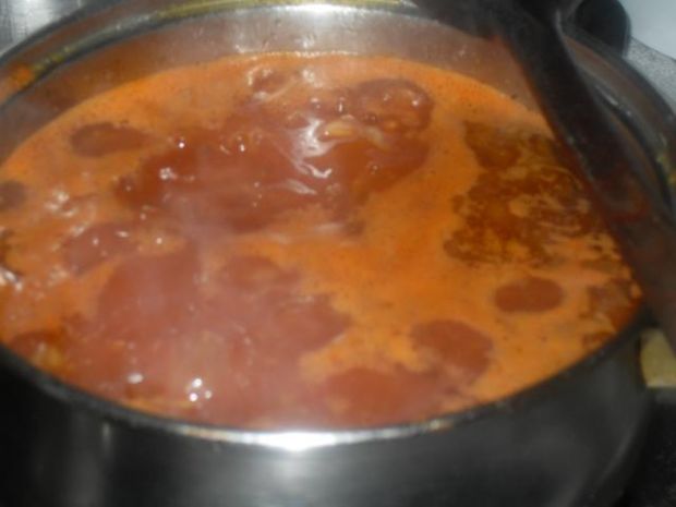 Pierogowy sos pomidorowy