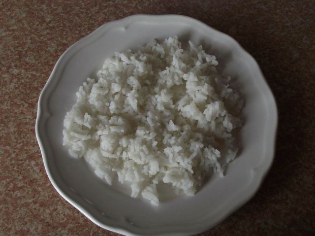 Pikantna potrawka cukiniowa z ryżem