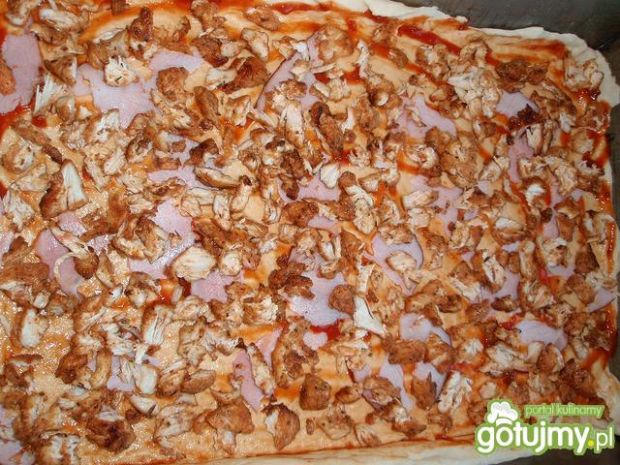 Pizza z kurczakiem gyros