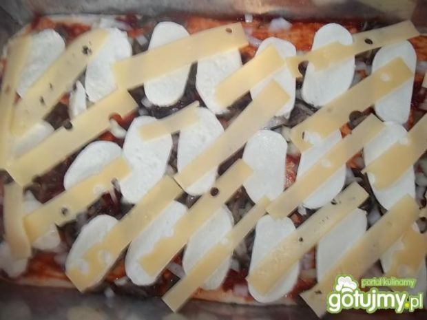 Pizza z mozzarellą 5