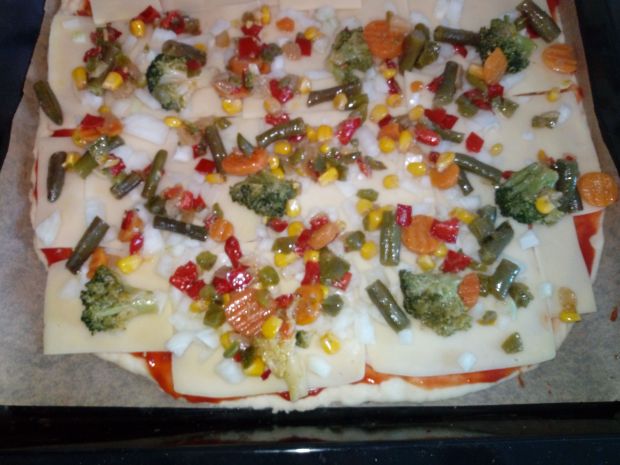 Pizza z warzywami (bezmięsna)
