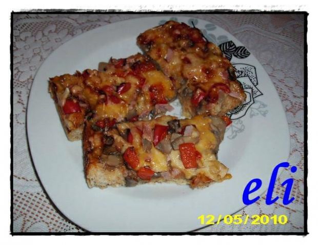 Pizza ziołowa Eli z pieczarkami