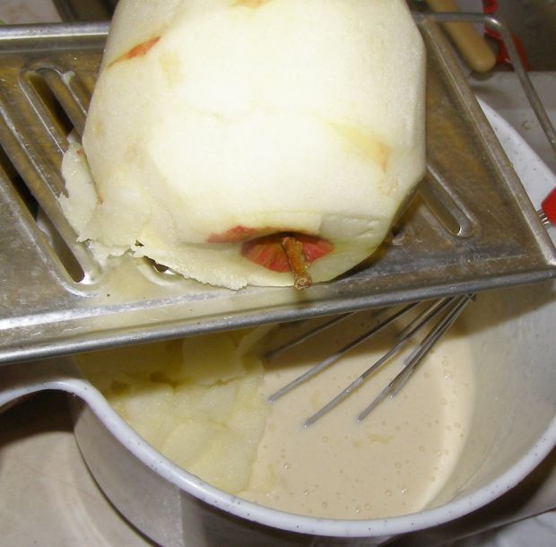 Placuszki waniliowe ze startymi jabłkami