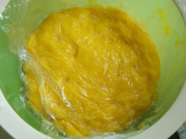 Pomarańczowo - czekoladowy torcik na białkach 