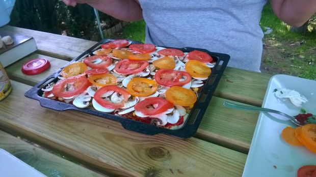 Pomidorowa pizza z grilla