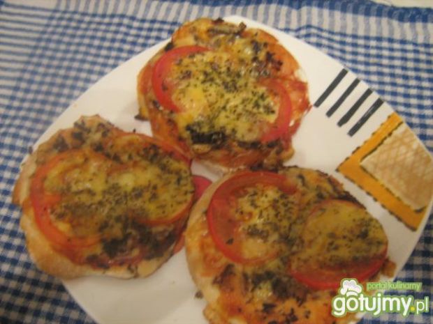Pomidorowe mini pizze