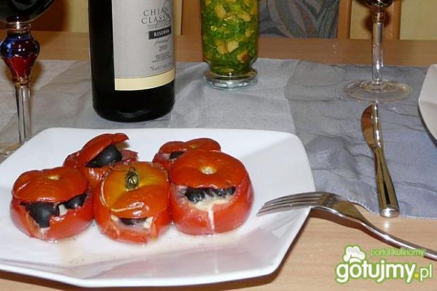 Pomidory faszerowane.