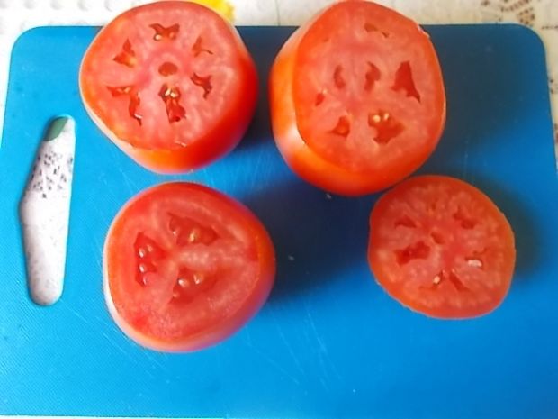 Pomidory nadziewane fetą