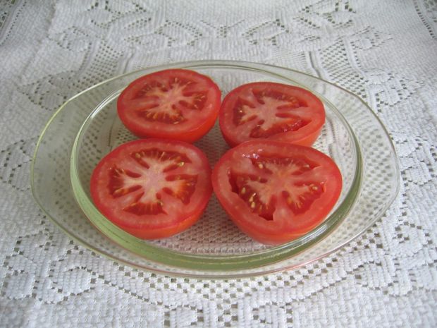 Pomidory zapiekane z bazylią i parmezanem