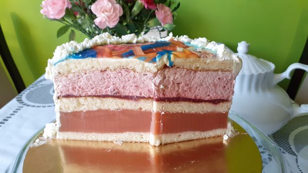 Prosty tort urodzinowy dla ośmiolatki