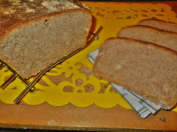 Pszenny chleb na drożdżach i zakwasie