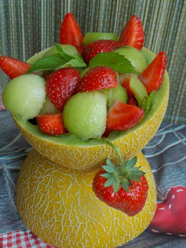Puchar melonowo-truskawkowy dla dorosłych