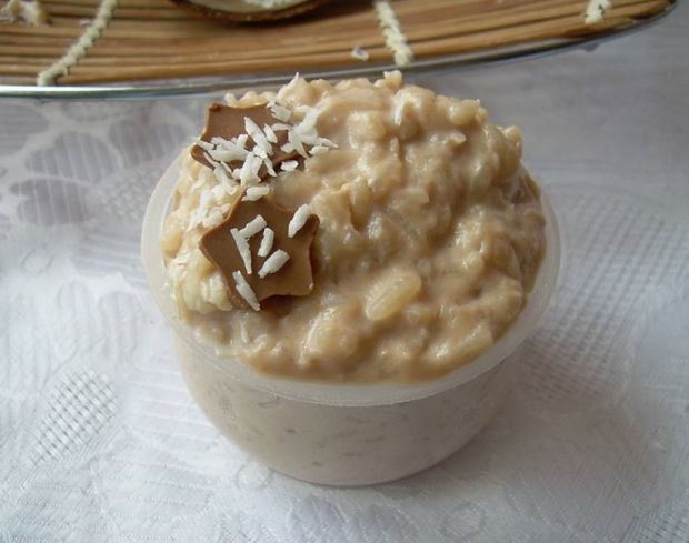 Pudding ryżowo-kokosowy z białą czekoladą 