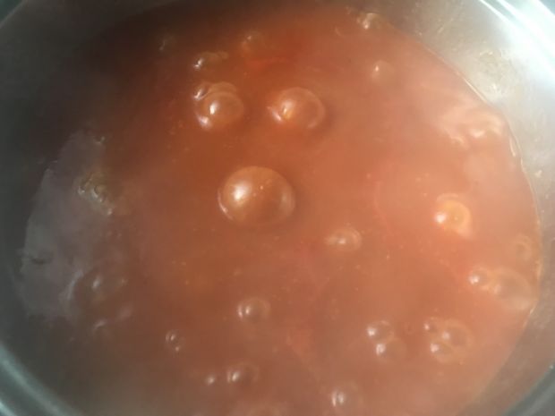 Pulpeciki chrzanowe w pomidorowym sosie