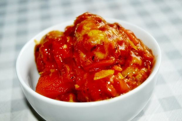 Pulpeciki ze szczupaka w sosie pomidorowym