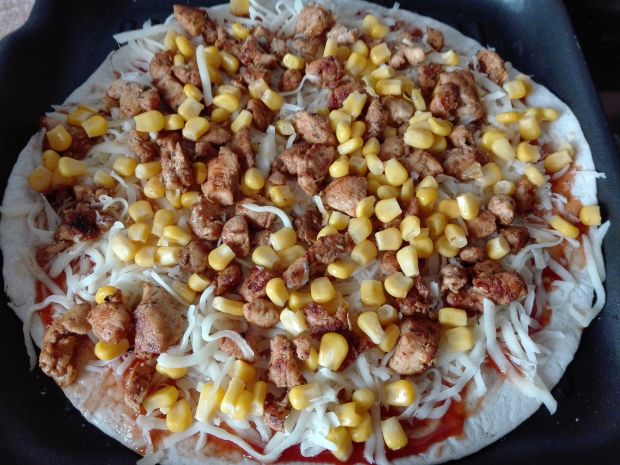 Quesadillas z kurczakiem, kukurydzą i serem