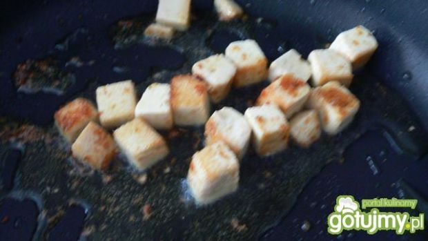 Roszponka ze smażonym tofu