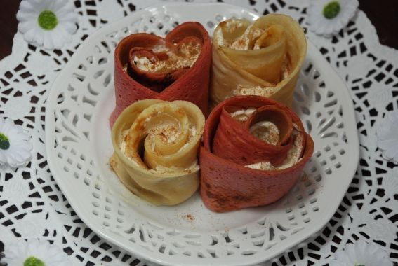 Róże naleśnikowe z mascarpone