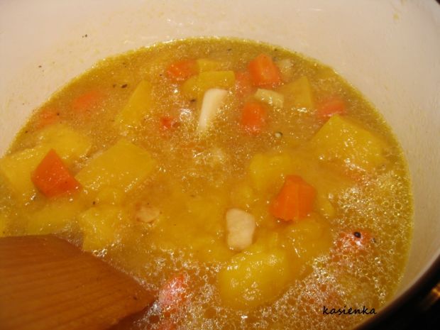 Rozgrzewająca zupa krem z dyni