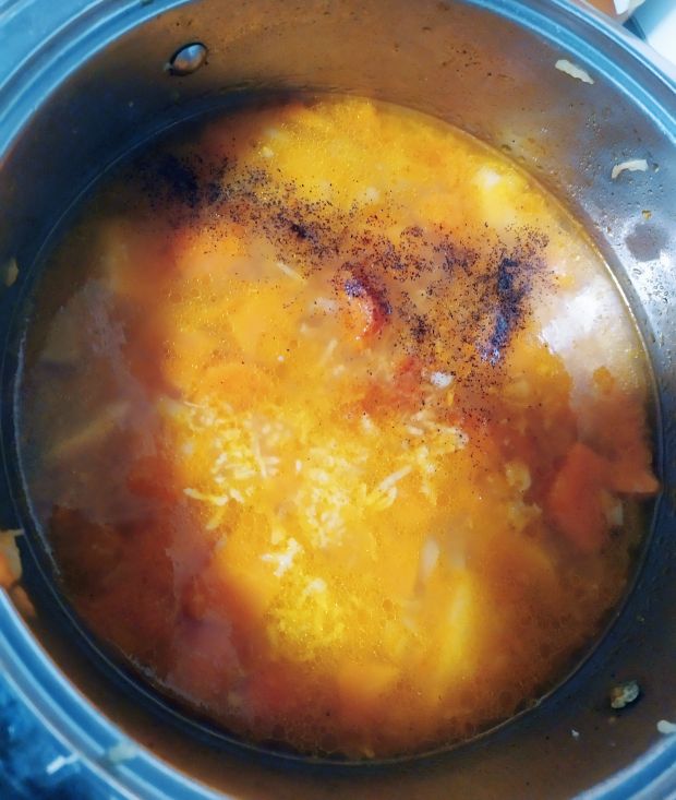 Rozgrzewająca zupa-krem z dyni